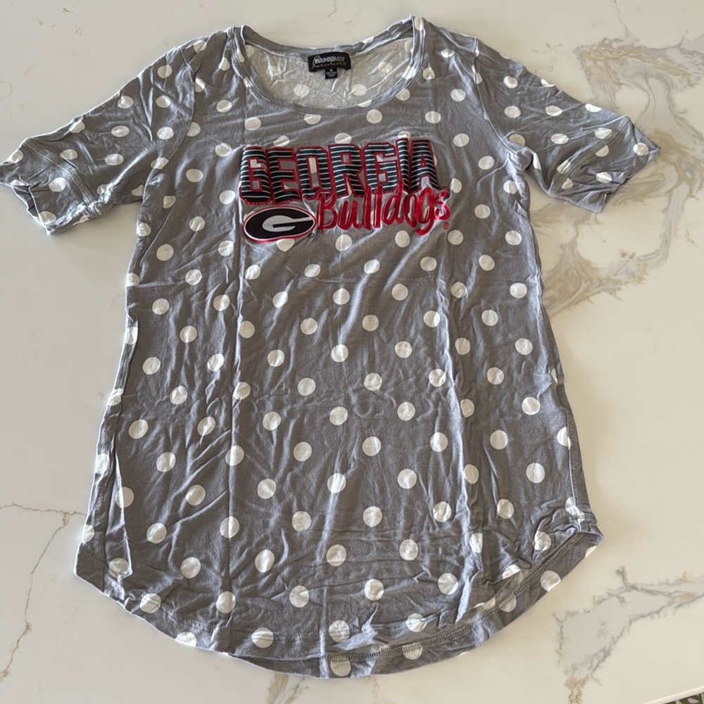 Georgia Bulldogs top